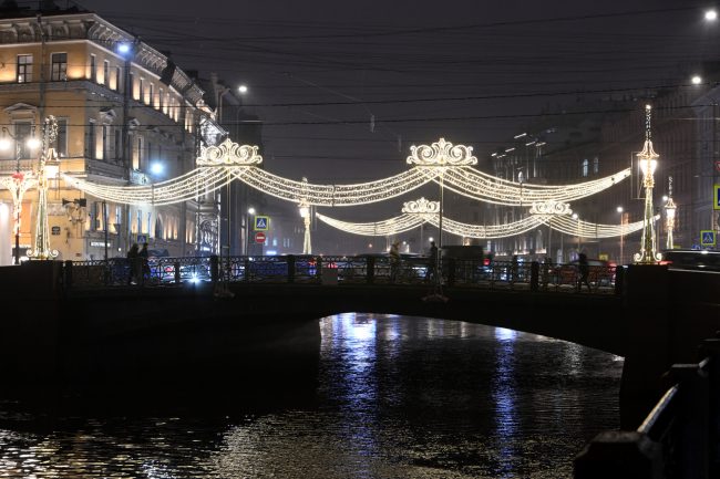 новогодние украшения, Зелёный мост, Мойка