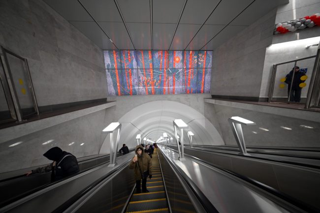 станция метро "Юго-Западная", эскалатор