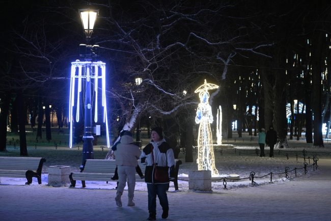 новогодние украшения, Александровский сад