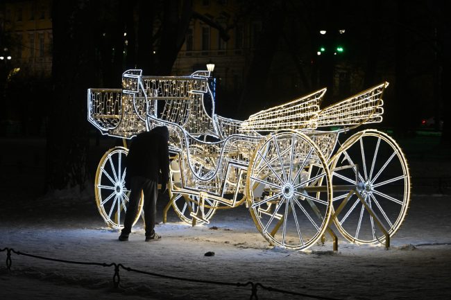 новогодние украшения, Александровский сад