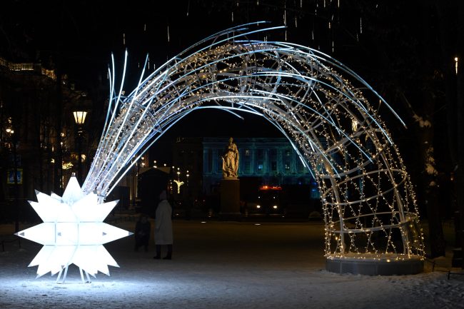 новогодние украшения, Александровский сад