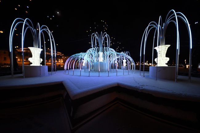 новогодние украшения, световой фонтан, Собственный сад у Эрмитажа