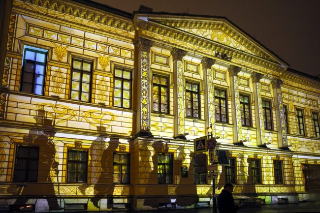 вторая сцена музыкального театра имени Шаляпина, Мюзик-Холл, бывшая англиканская церковь Иисуса Христа, Английская набережная 56