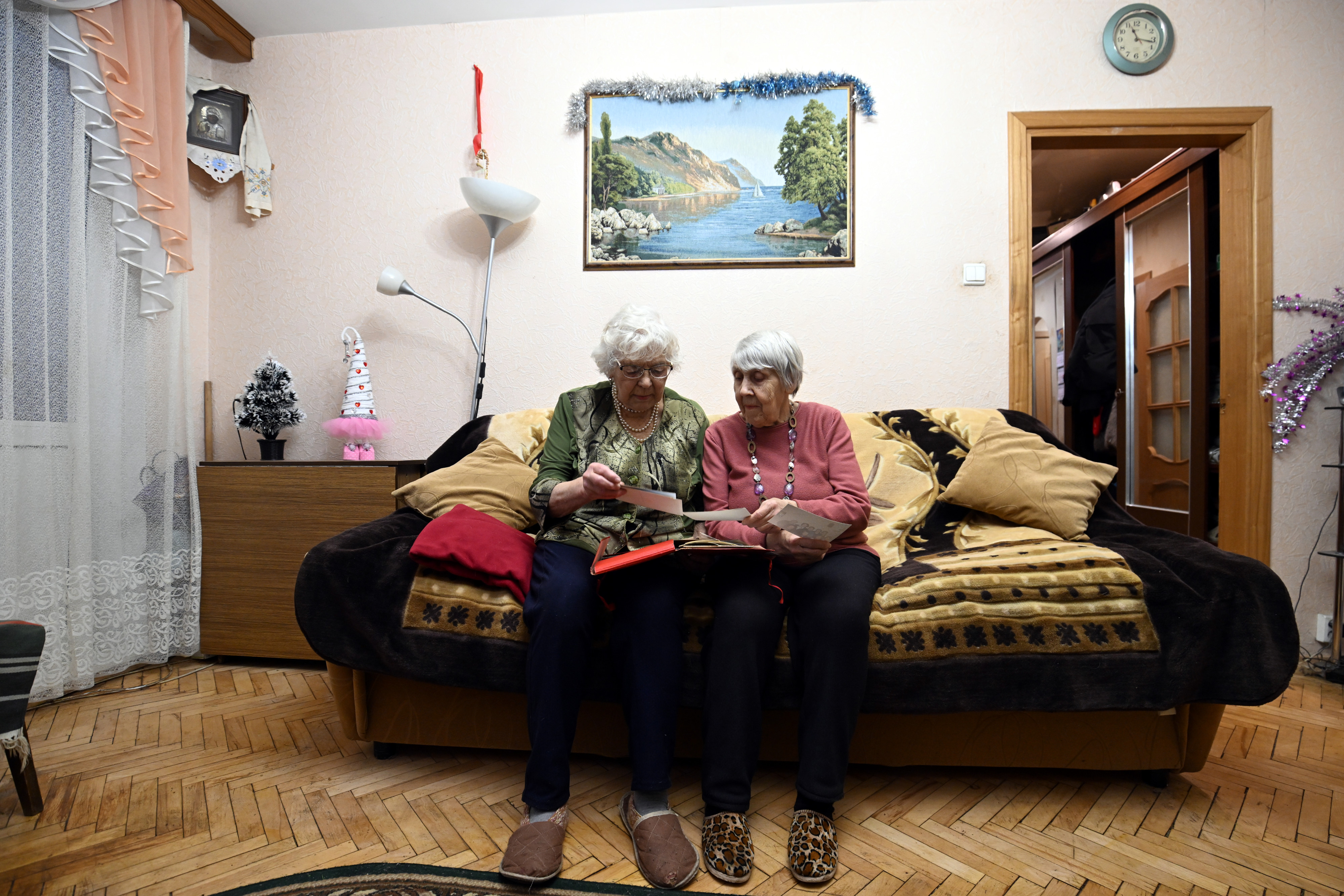 Тамара Чуева и Людмила Бурцева, блокадницы из МО Северный