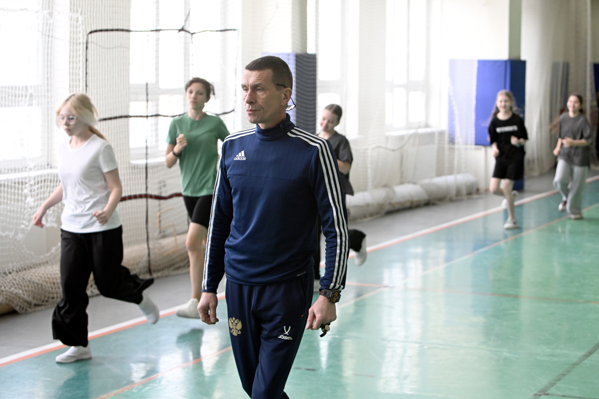 тренер Виктор Ляшук, школа 471, Парголово, учитель физкультуры