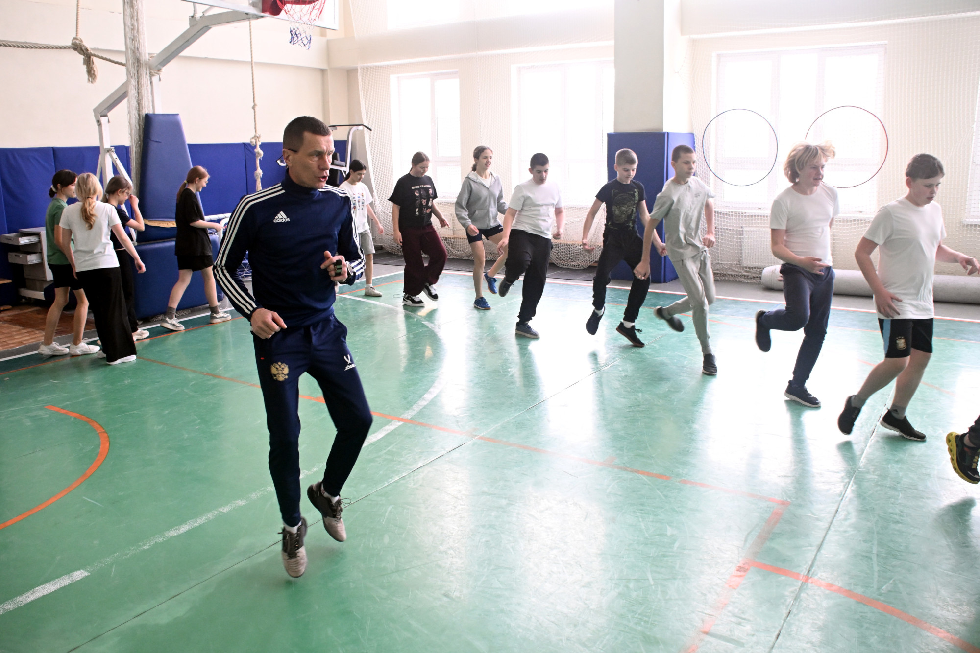 тренер Виктор Ляшук, школа 471, Парголово, учитель физкультуры