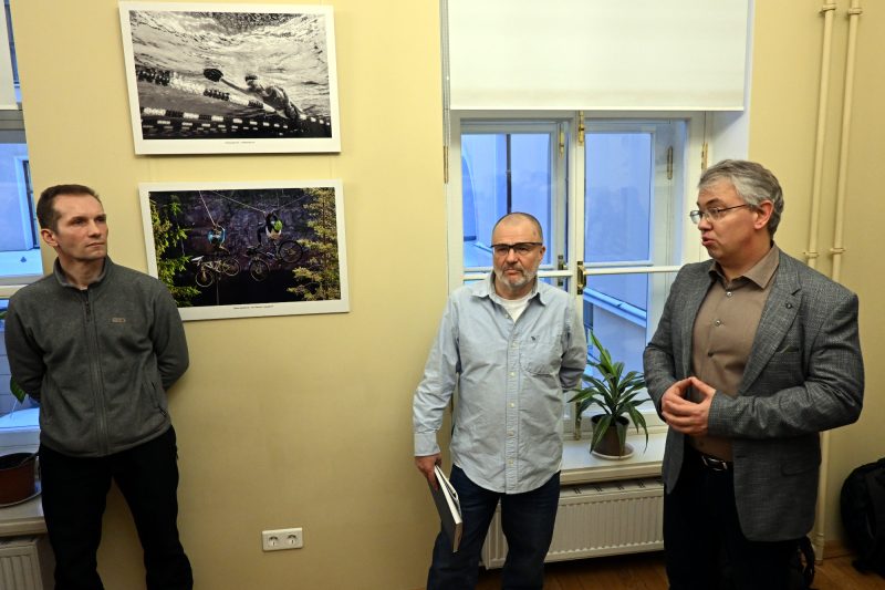 фотовыставка "По одной", Дом журналиста