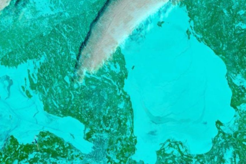 Главный синоптик Петербурга: Ладожское озеро полностью замёрзло