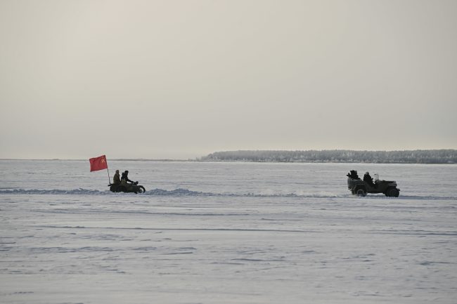 реконструкция автомобильного конвоя Дороги жизни, Ладожское озеро, Ленинградская область, ретроавтомобили