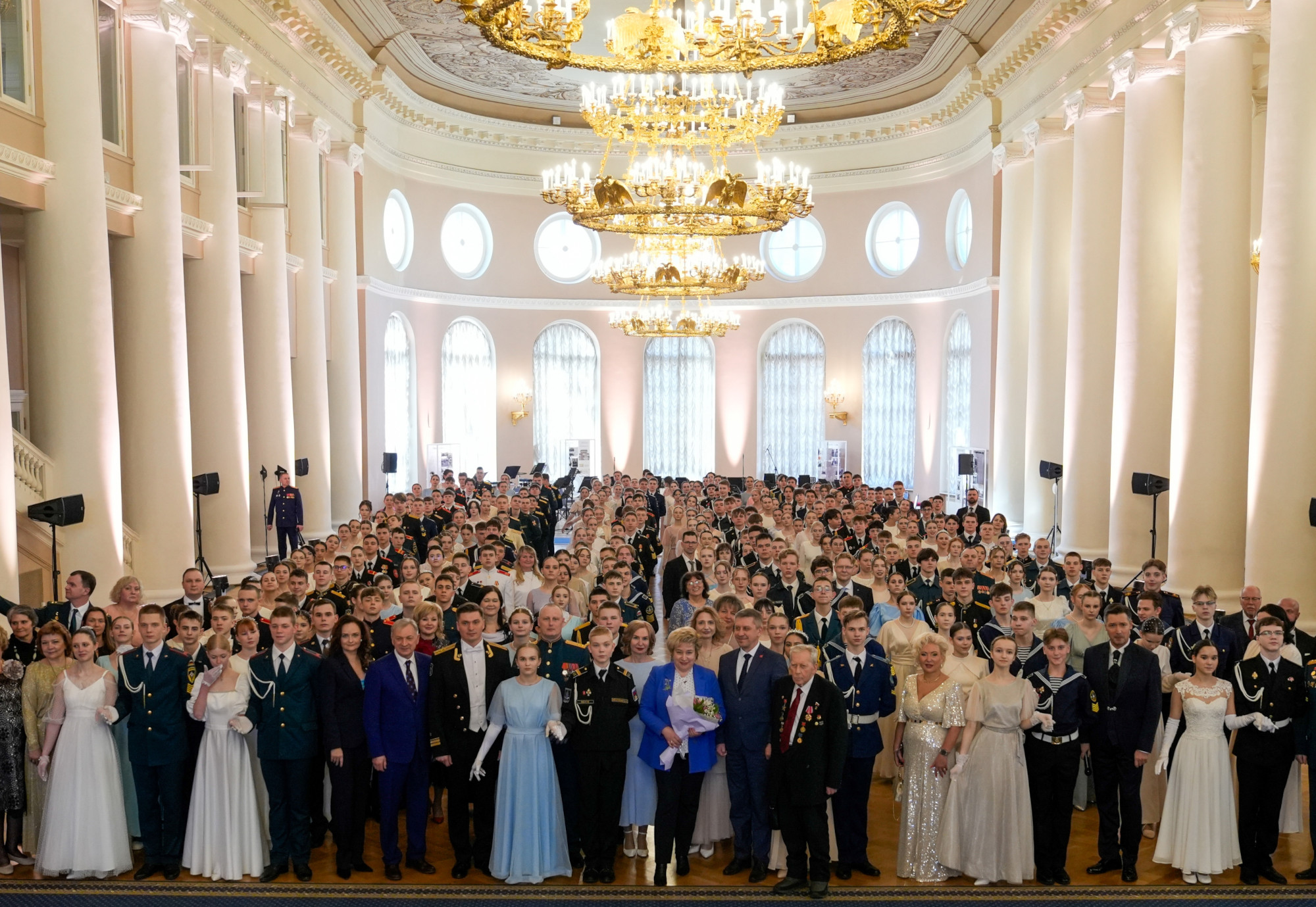 третий городской кадетский бал