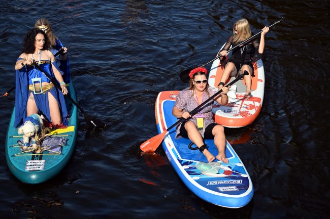Фонтанка SUP, SUP-серфинг