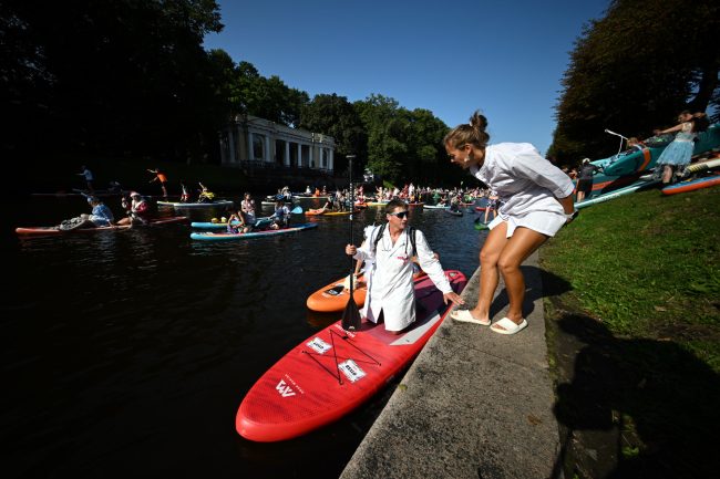 Фонтанка SUP, SUP-серфинг