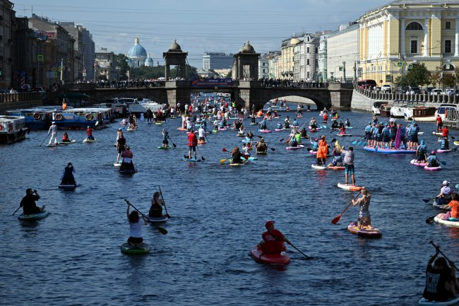Фонтанка SUP, SUP-серфинг