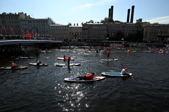 Фонтанка SUP, SUP-серфинг