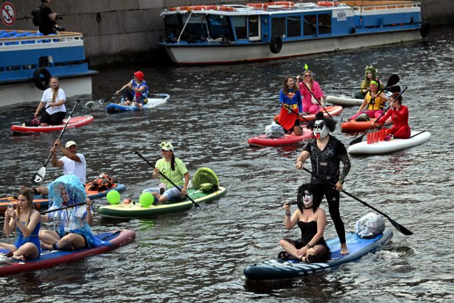 Фонтанка SUP, SUP-серфинг