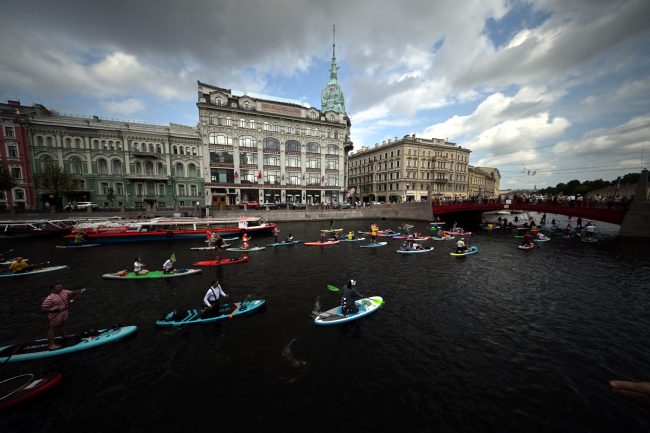 Фонтанка SUP, SUP-серфинг