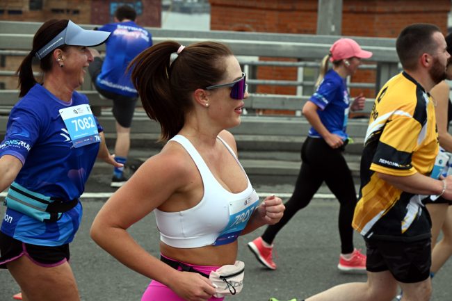 марафон, Galaxy Vladivostok Marathon, Владивосток, бег, лёгкая атлетика, спорт, красивая девушка, большая грудь